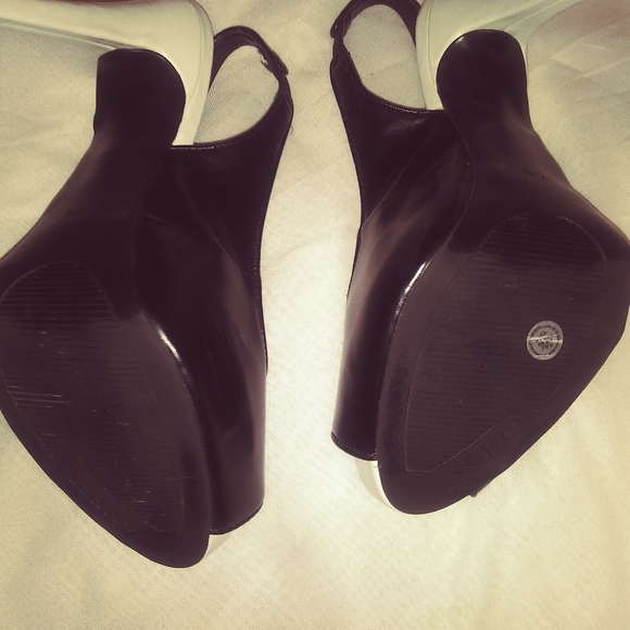 Guess black platform high heels - Picture 7 of 7